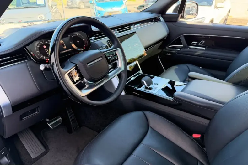 Land Rover Range Rover din 2025 cu 27.000 km - oferta LAN238771 - foto 16