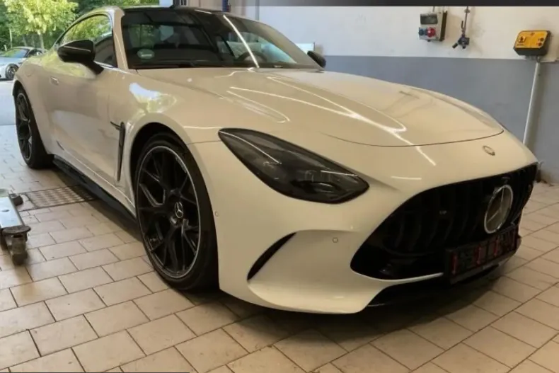 Mercedes-Benz AMG GT (Clasa GT) din 2025 cu 9.370 km - oferta MER238772 - foto 4