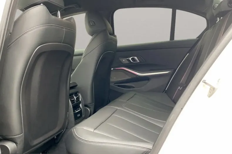 BMW 330 (Seria 3) din 2025 cu 63.474 km - oferta BMW238780 - foto 11