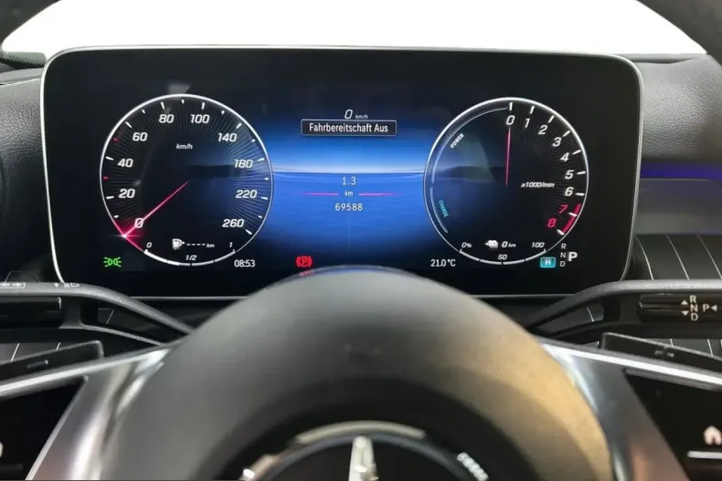 Mercedes-Benz C 300 (Clasa C) din 2023 cu 69.600 km - oferta MER238784 - foto 10