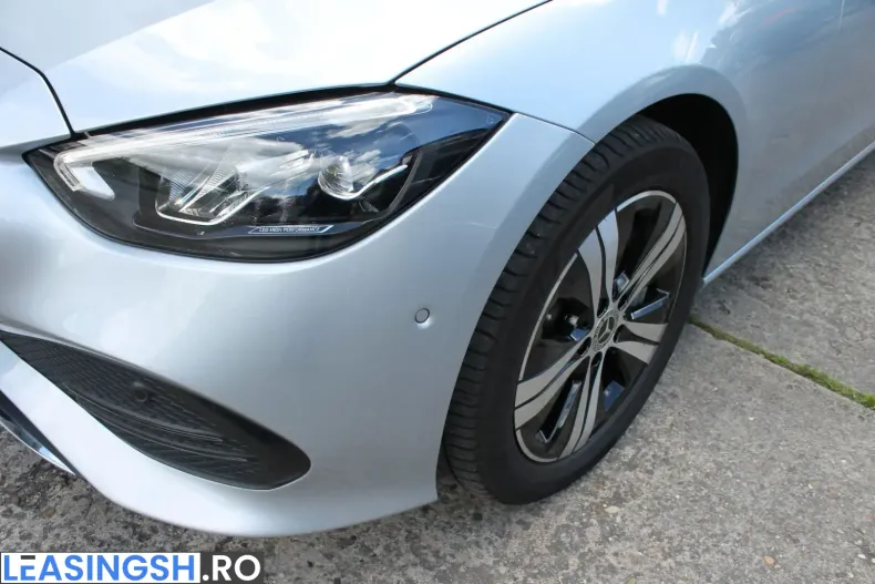Mercedes-Benz C 300 (Clasa C) din 2023 cu 62.600 km - oferta MER238786 - foto 15