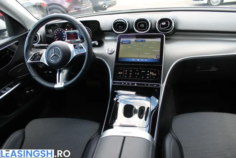 Mercedes-Benz C 300 (Clasa C) din 2023 cu 62.600 km - oferta MER238786 - foto 18