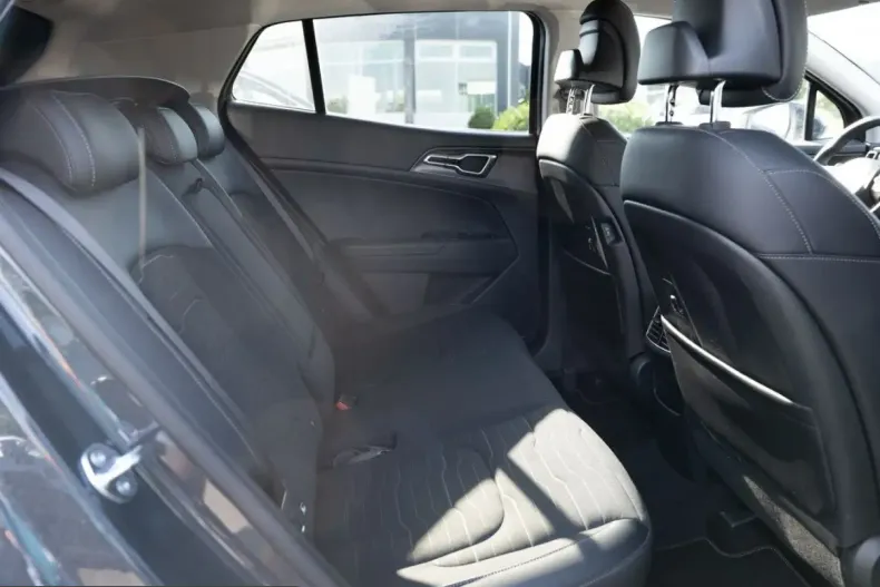 Kia Sportage din 2025 cu 12.802 km - oferta KIA238791 - foto 7