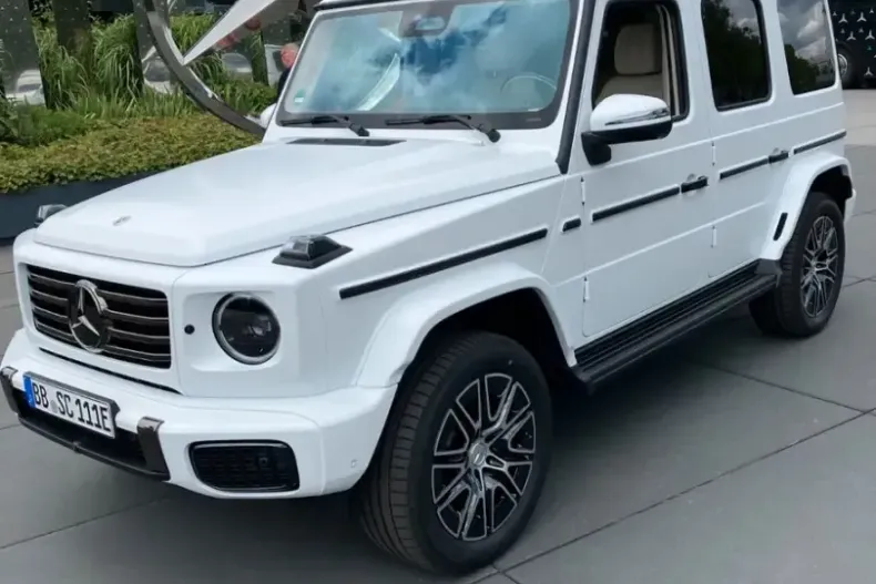 Mercedes-Benz G 580 (Clasa G) din 2025 cu 18.000 km - oferta MER238796 - foto 1