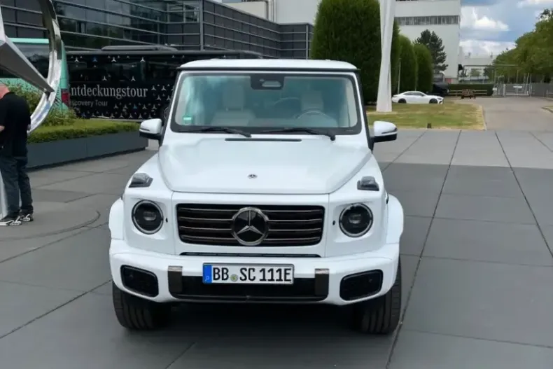 Mercedes-Benz G 580 (Clasa G) din 2025 cu 18.000 km - oferta MER238796 - foto 4