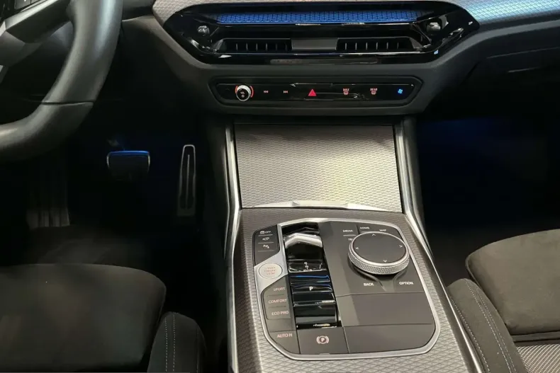 BMW 320 (Seria 3) din 2025 cu 25.400 km - oferta BMW238797 - foto 14