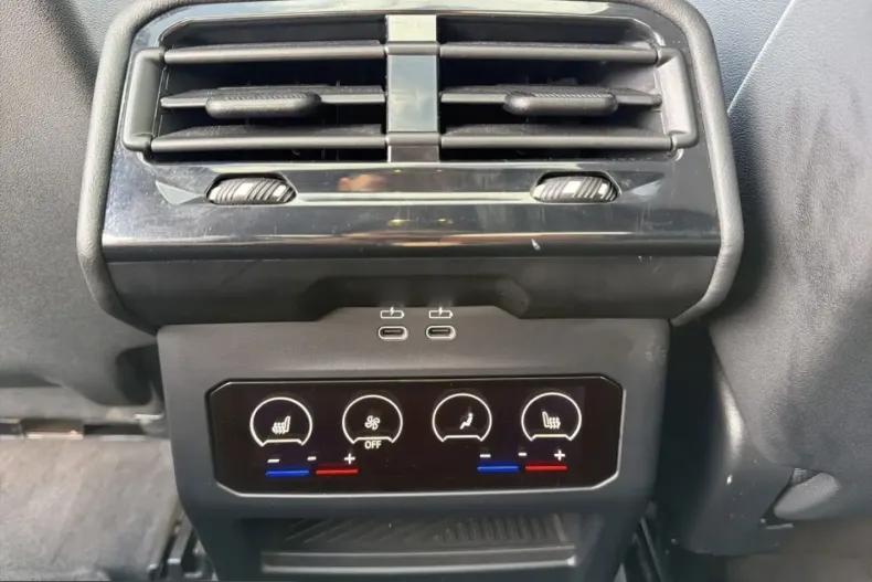 BMW 530 (Seria 5) din 2025 cu 22.271 km - oferta BMW238802 - foto 13