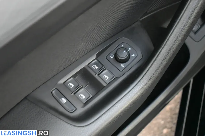 Volkswagen Passat din 2021 cu 105.065 km - oferta VOL238806 - foto 11