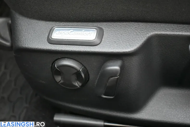 Volkswagen Passat din 2021 cu 105.065 km - oferta VOL238806 - foto 12
