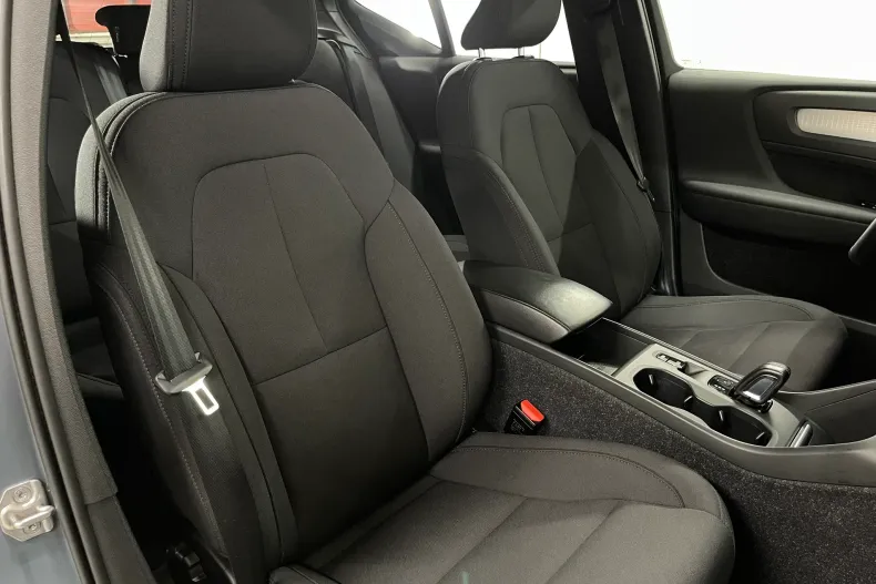 Volvo XC40 din 2020 cu 109.615 km - oferta VOL238812 - foto 9