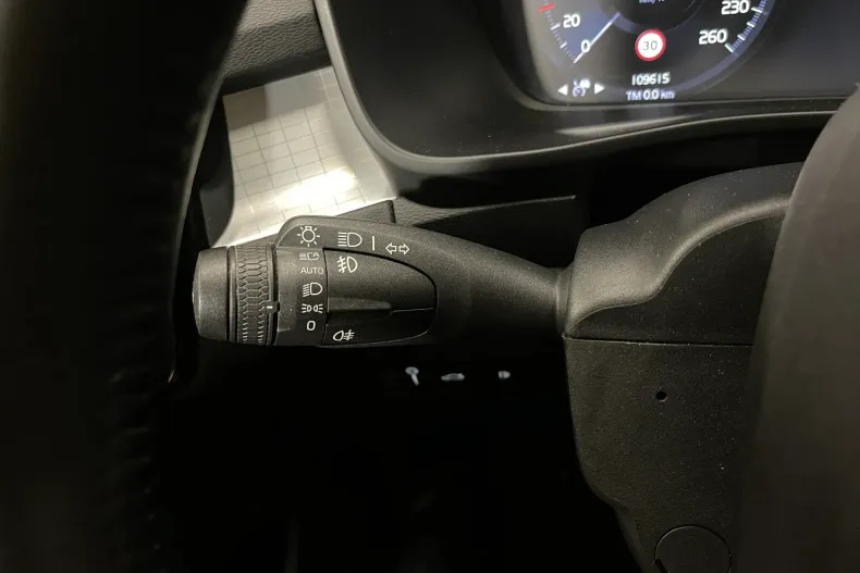 Volvo XC40 din 2020 cu 109.615 km - oferta VOL238812 - foto 21