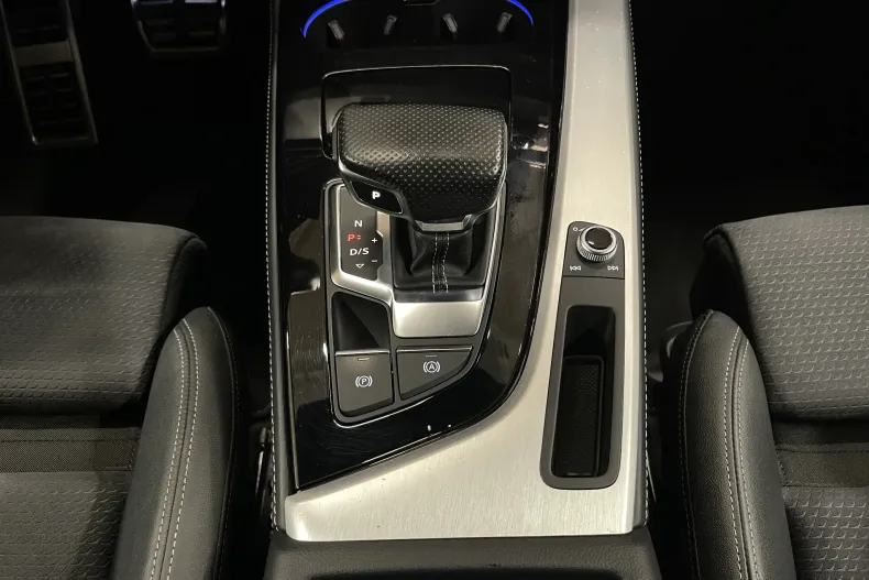 Audi A4 din 2022 cu 68.733 km - oferta AUD238815 - foto 27