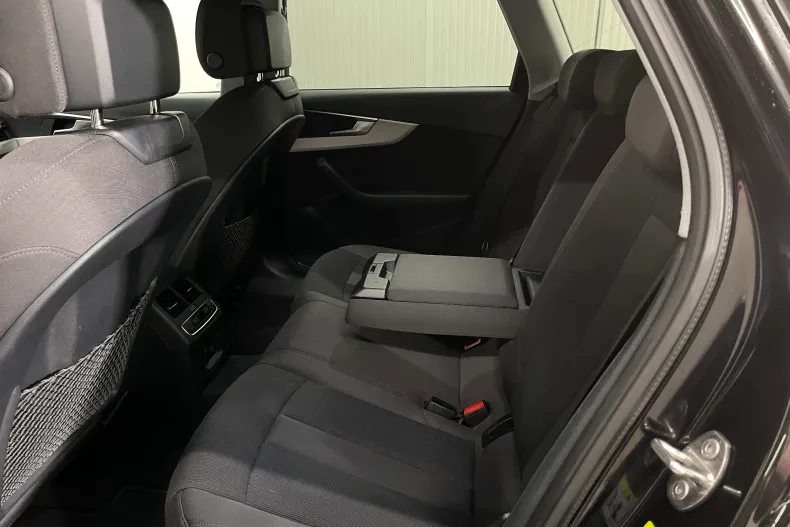 Audi A4 din 2022 cu 153.415 km - oferta AUD238816 - foto 11