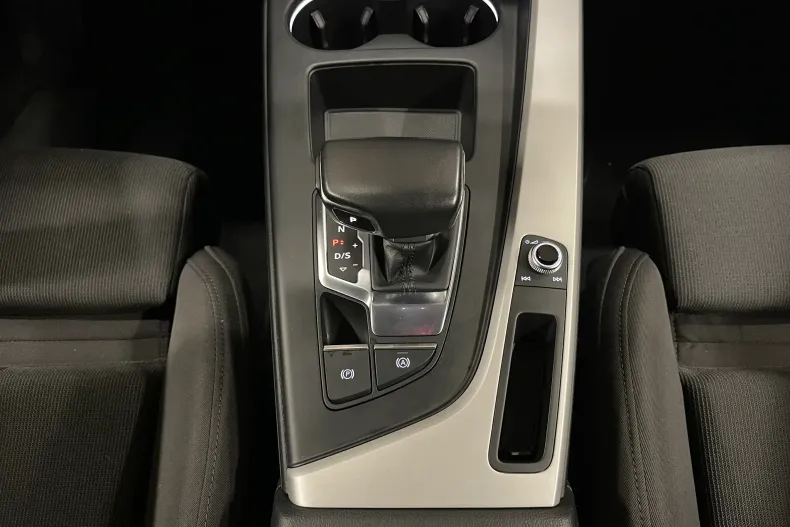 Audi A4 din 2022 cu 153.415 km - oferta AUD238816 - foto 23