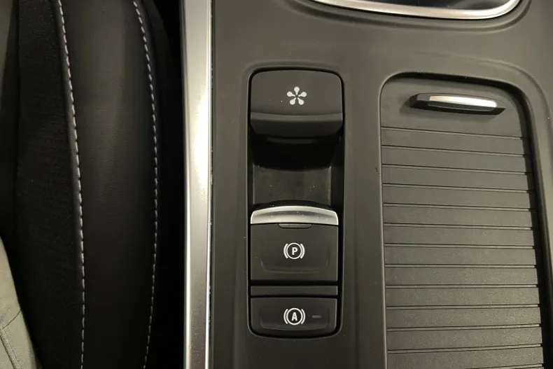 Renault Megane din 2022 cu 29.076 km - oferta REN238817 - foto 24
