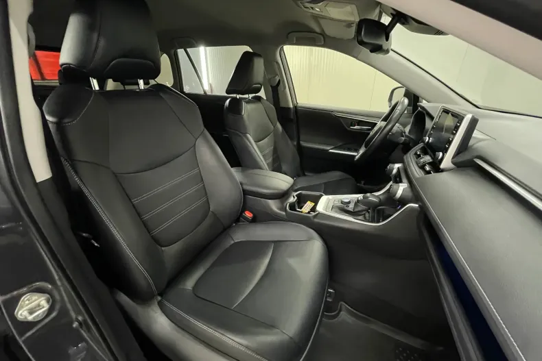 Toyota RAV4 din 2022 cu 100.710 km - oferta TOY238820 - foto 10