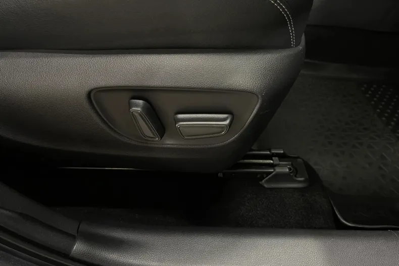 Toyota RAV4 din 2022 cu 100.710 km - oferta TOY238820 - foto 18