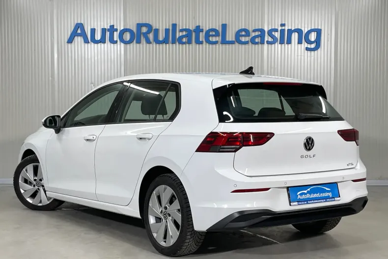 Volkswagen Golf din 2023 cu 27.048 km - oferta VOL238821 - foto 4