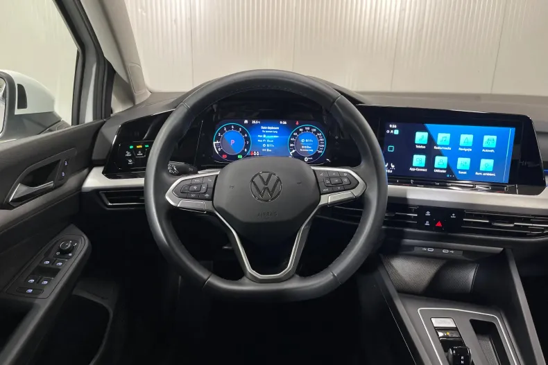 Volkswagen Golf din 2023 cu 27.048 km - oferta VOL238821 - foto 7