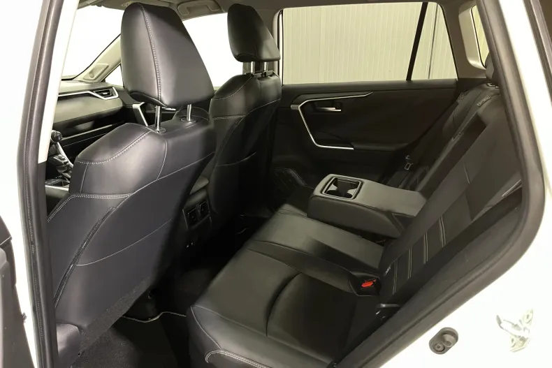 Toyota RAV4 din 2020 cu 145.733 km - oferta TOY238822 - foto 11