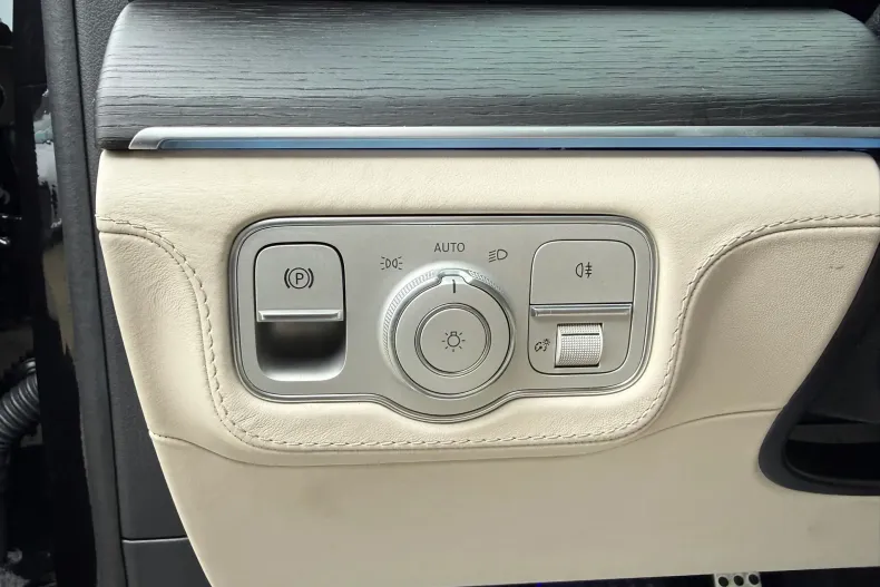 Mercedes-Benz GLS (Clasa GLS) din 2025 cu 2.369 km - oferta MER238823 - foto 9