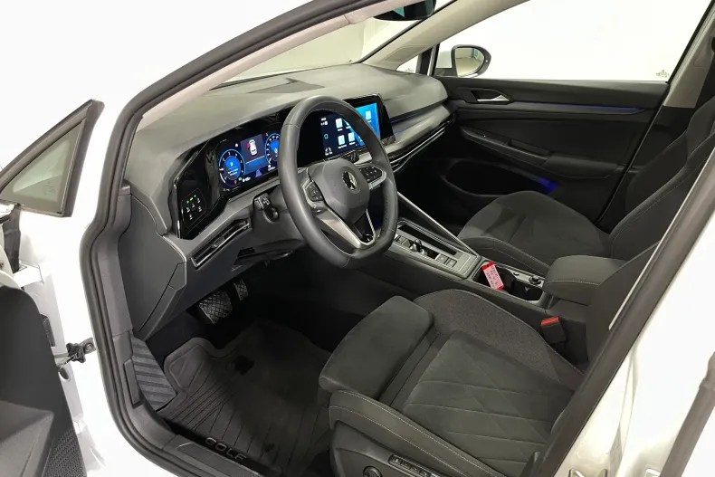 Volkswagen Golf din 2022 cu 127.105 km - oferta VOL238828 - foto 5