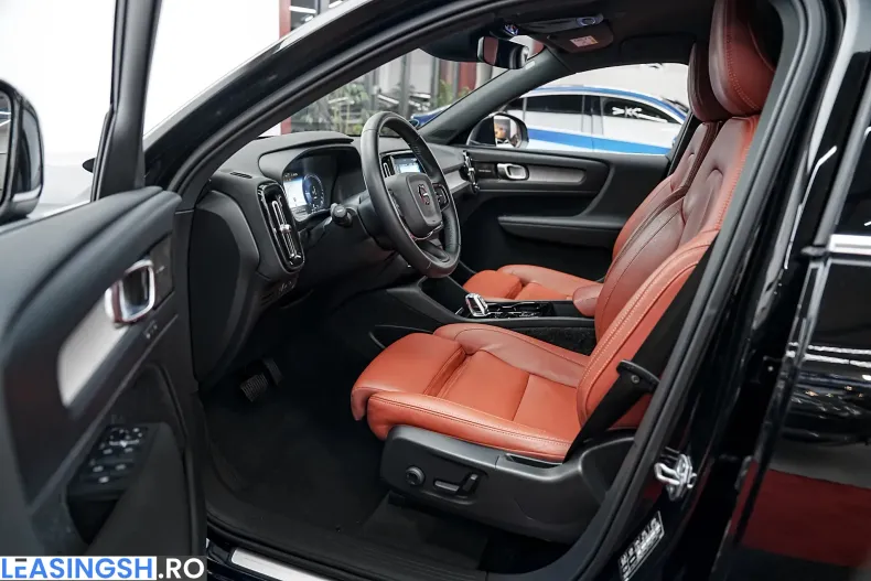 Volvo XC40 din 2020 cu 110.000 km - oferta VOL238838 - foto 4