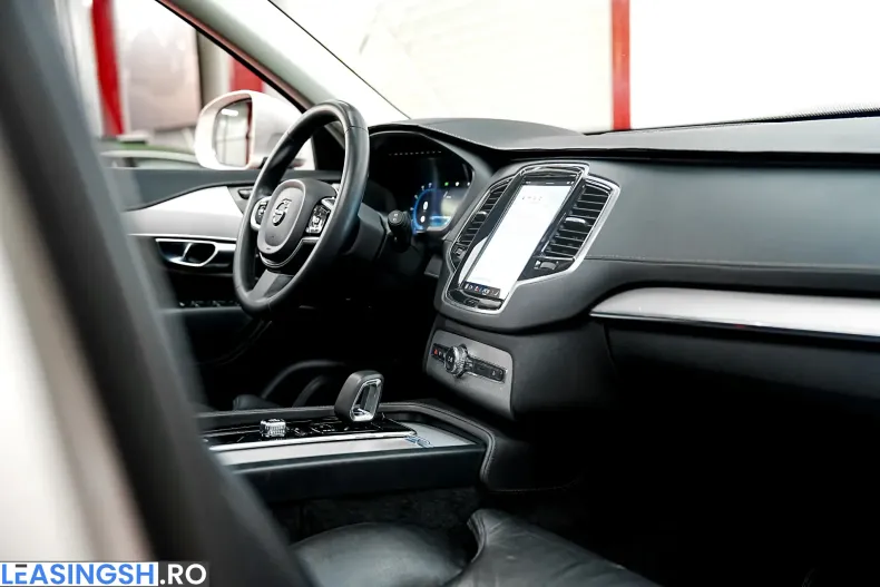 Volvo XC90 din 2022 cu 118.000 km - oferta VOL238839 - foto 26