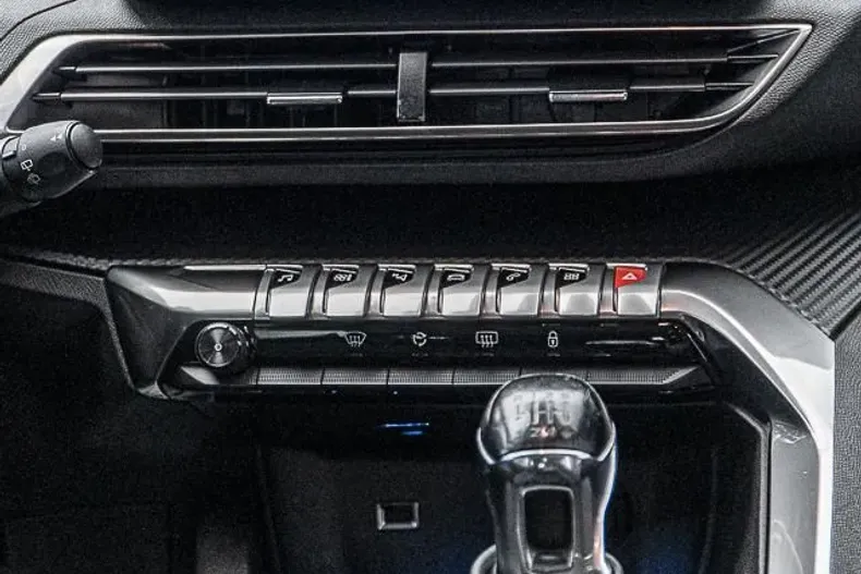 Peugeot 3008 din 2021 cu 179.225 km - oferta PEU238853 - foto 6