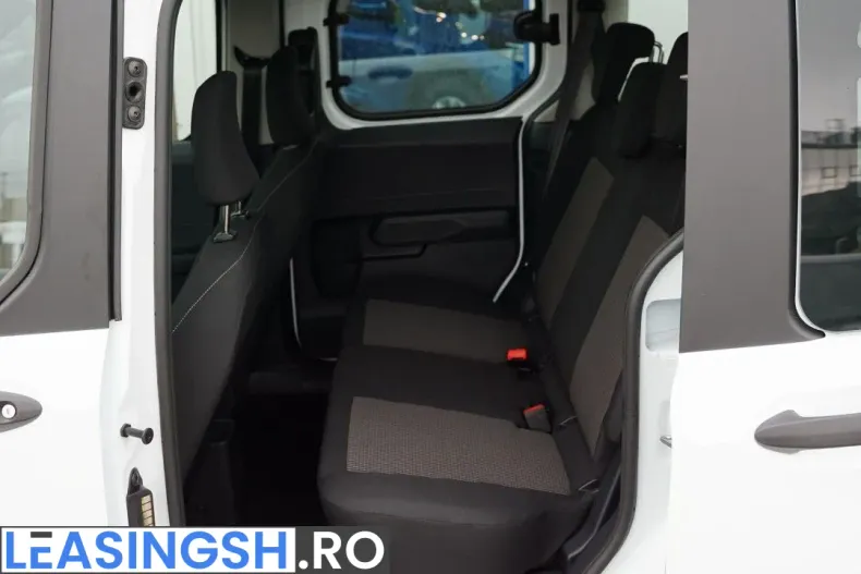 Ford Tourneo Courier din 2025 cu 1 km - oferta FOR238867 - foto 12