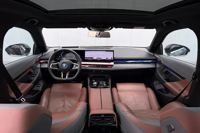 BMW 550e (Seria 5) din 2024 cu 37.022 km - oferta BMW238869 - foto 5