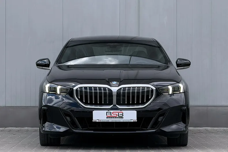 BMW 550e (Seria 5) din 2024 cu 37.022 km - oferta BMW238869 - foto 9
