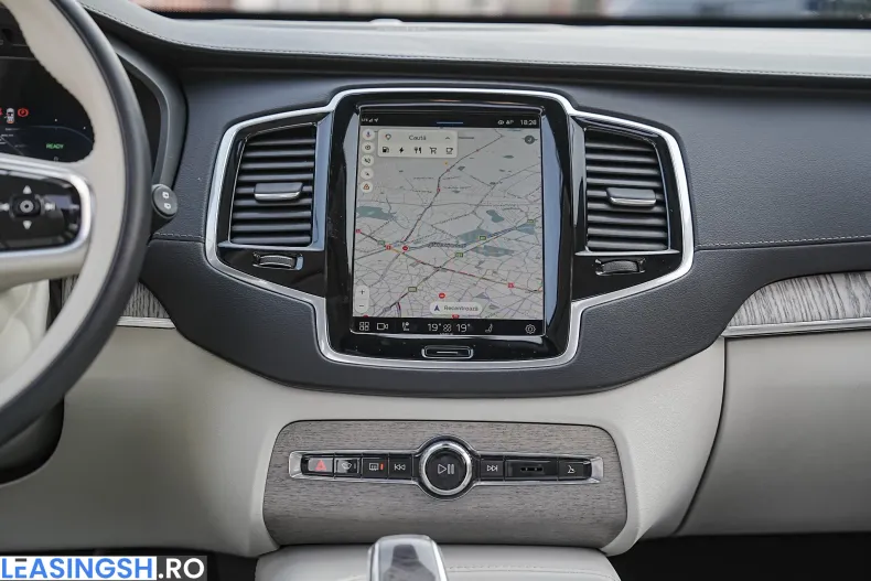 Volvo XC90 din 2023 cu 117.000 km - oferta VOL238871 - foto 10
