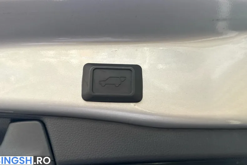 Toyota RAV4 din 2023 cu 142.762 km - oferta TOY238876 - foto 19