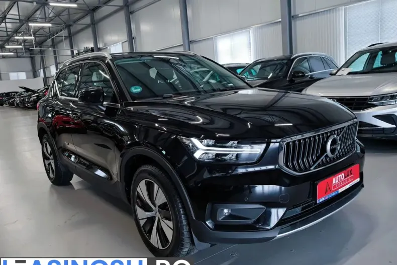 Volvo XC40 din 2021 cu 121.812 km - oferta VOL238886 - foto 2