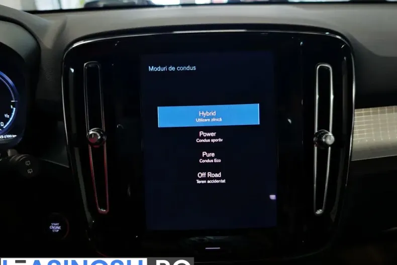 Volvo XC40 din 2021 cu 121.812 km - oferta VOL238886 - foto 12
