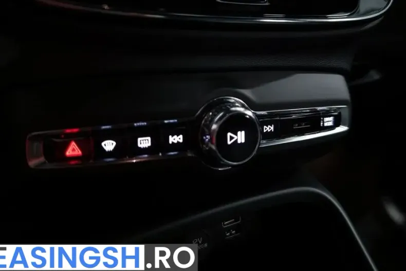 Volvo XC40 din 2021 cu 121.812 km - oferta VOL238886 - foto 14