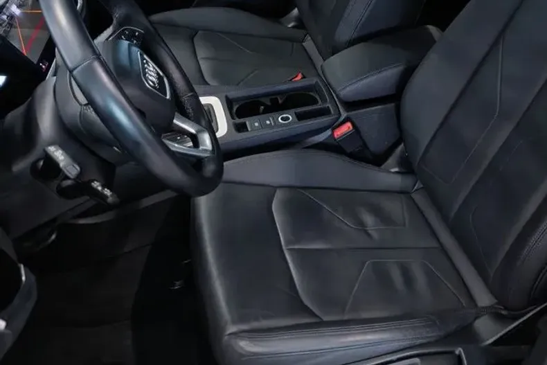 Audi Q3 din 2021 cu 142.599 km - oferta AUD238887 - foto 6