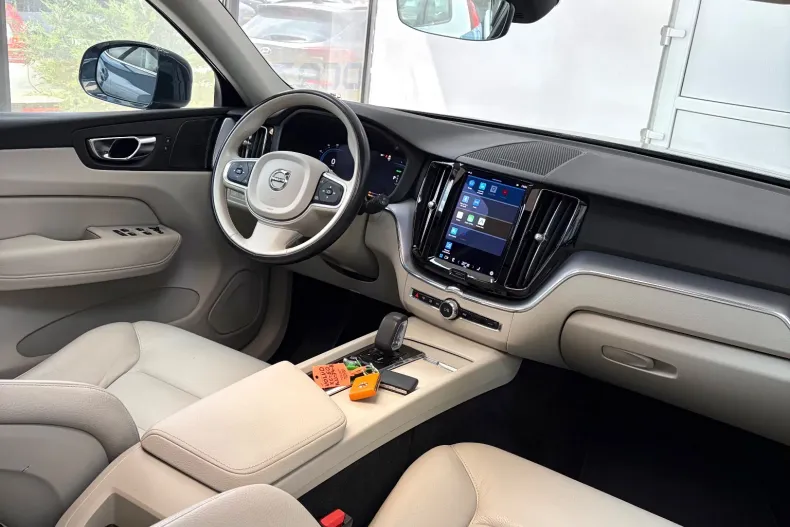 Volvo XC60 din 2021 cu 151.000 km - oferta VOL238892 - foto 4
