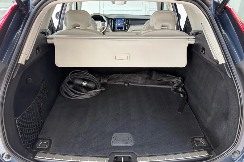 Volvo XC60 din 2021 cu 151.000 km - oferta VOL238892 - foto 12