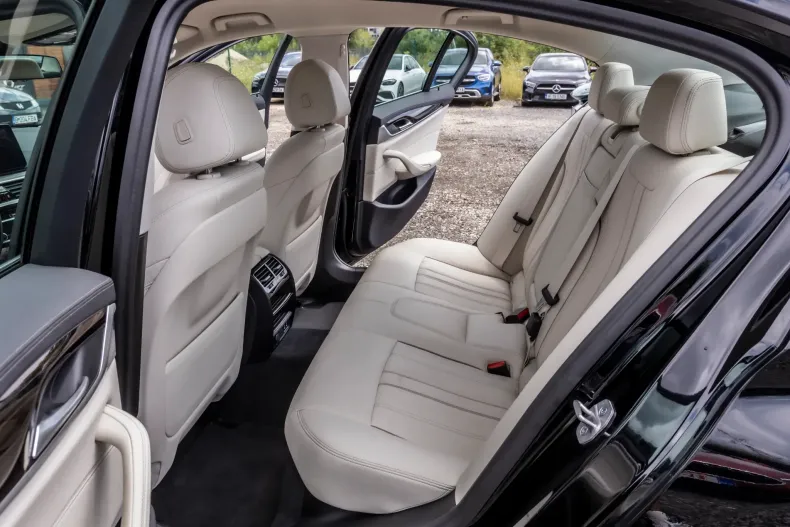 BMW 520i (Seria 5) din 2022 cu 129.000 km - oferta BMW238896 - foto 15