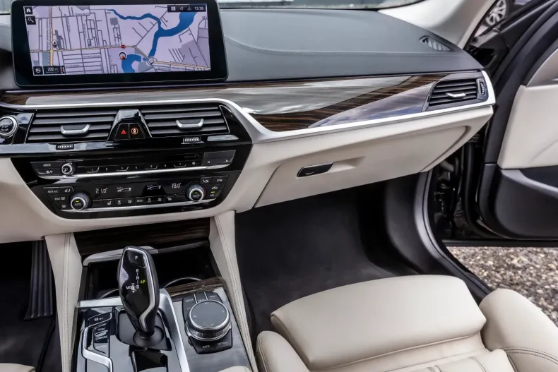 BMW 520i (Seria 5) din 2022 cu 129.000 km - oferta BMW238896 - foto 18