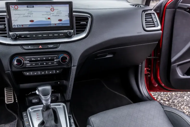 Kia XCeed din 2021 cu 65.000 km - oferta KIA238898 - foto 19