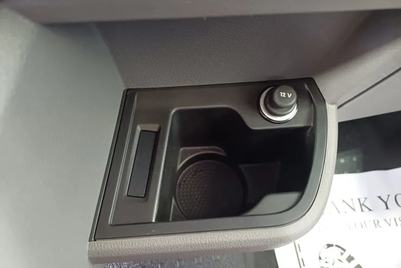 Volkswagen Transporter din 2021 cu 150.217 km - oferta VOL238899 - foto 13