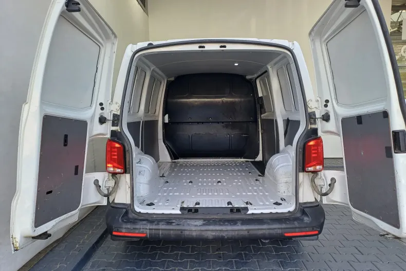 Volkswagen Transporter din 2021 cu 150.217 km - oferta VOL238899 - foto 15