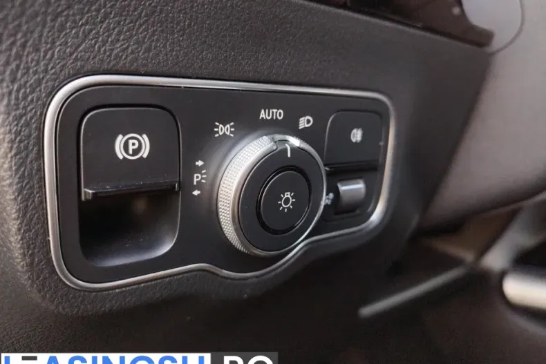Mercedes-Benz GLA 200 (Clasa GLA) din 2023 cu 30.001 km - oferta MER238905 - foto 23