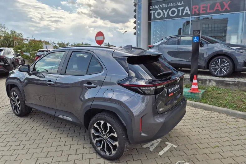 Toyota Yaris Cross din 2025 cu 10.865 km - oferta TOY238914 - foto 6