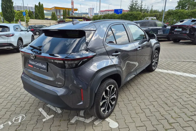 Toyota Yaris Cross din 2025 cu 10.865 km - oferta TOY238914 - foto 11