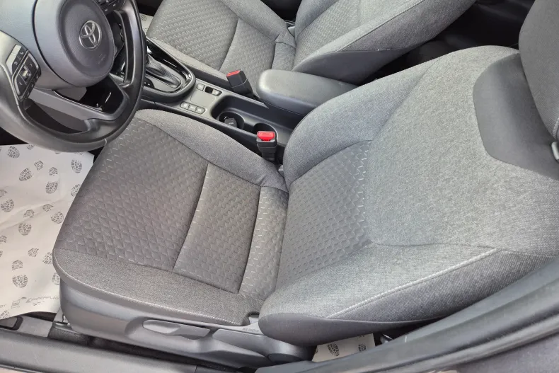 Toyota Yaris Cross din 2025 cu 10.865 km - oferta TOY238914 - foto 15