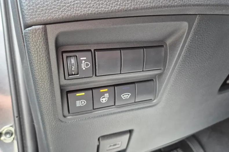 Toyota Yaris Cross din 2025 cu 10.865 km - oferta TOY238914 - foto 19